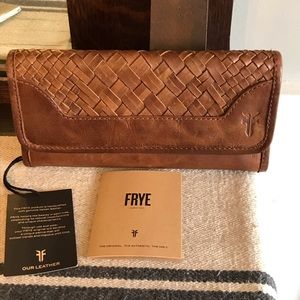 NWT Frye Melissa Basket Woven Trifold Snap Leather Wallet Cognac Brown $178